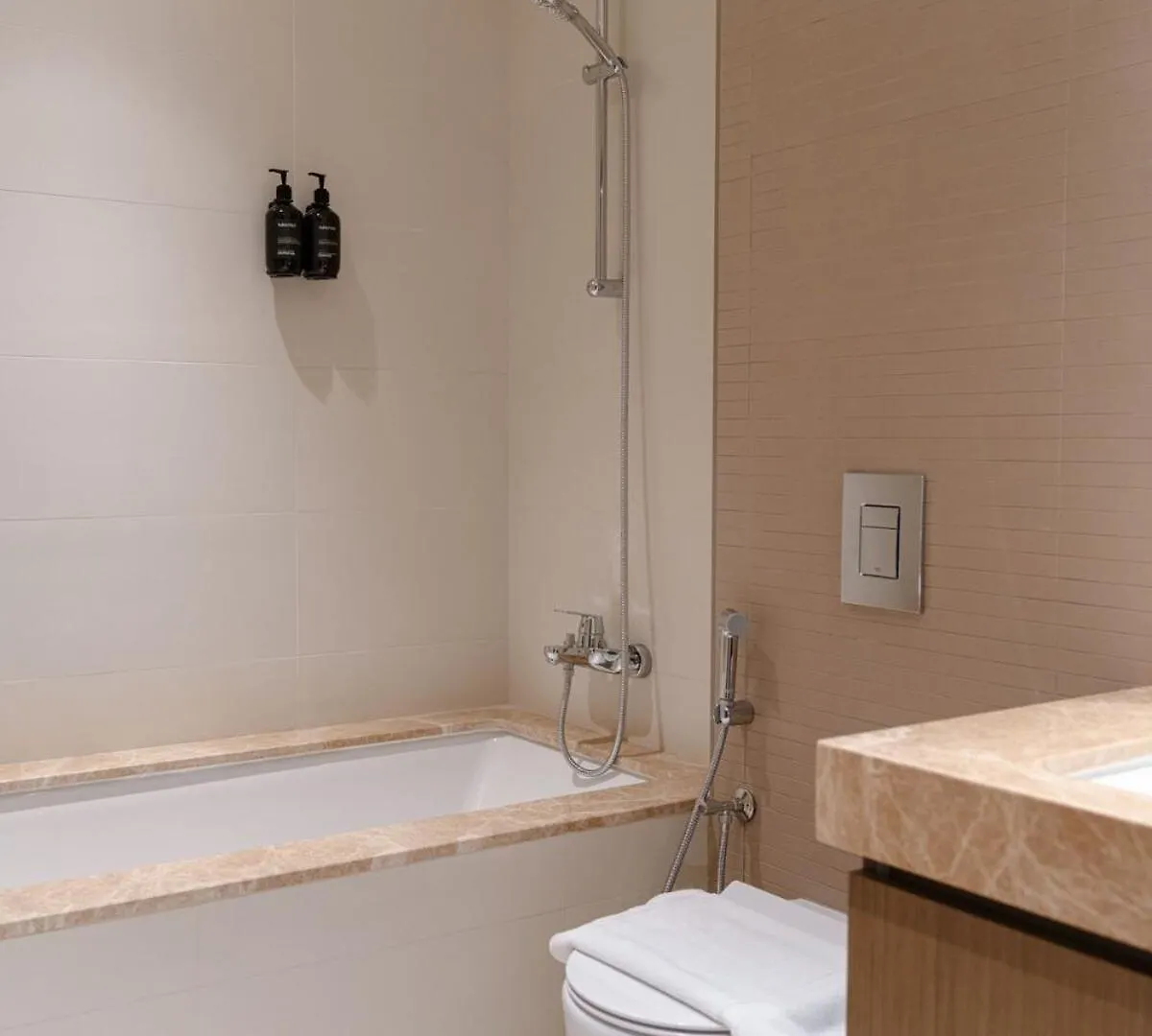 Seafront 3Br With Maid'S - Grand Bleu By Elie Saab Apartment Dubai United Arab Emirates